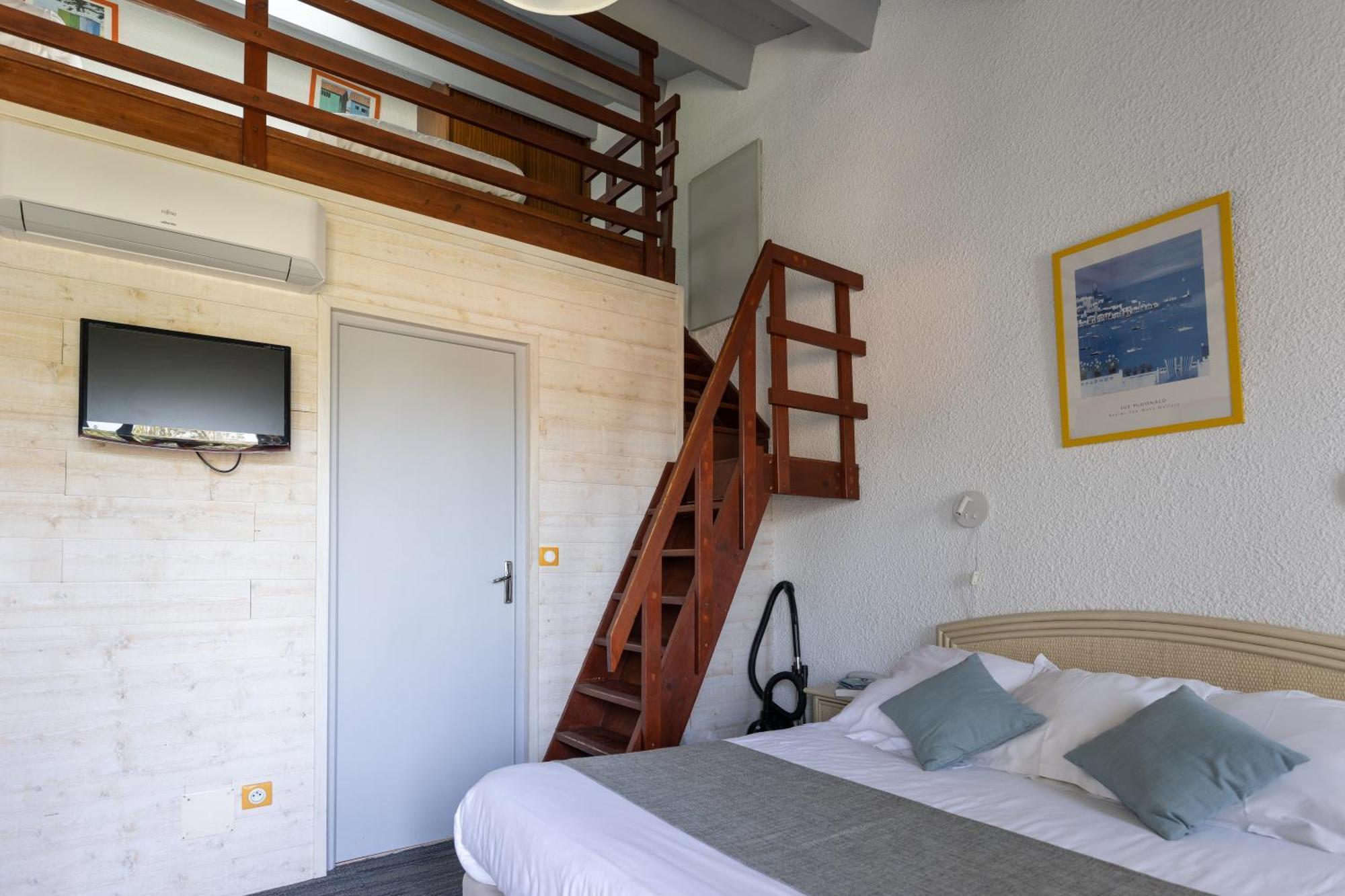 Logis Hôtel de la Plage La Cotinière Extérieur photo