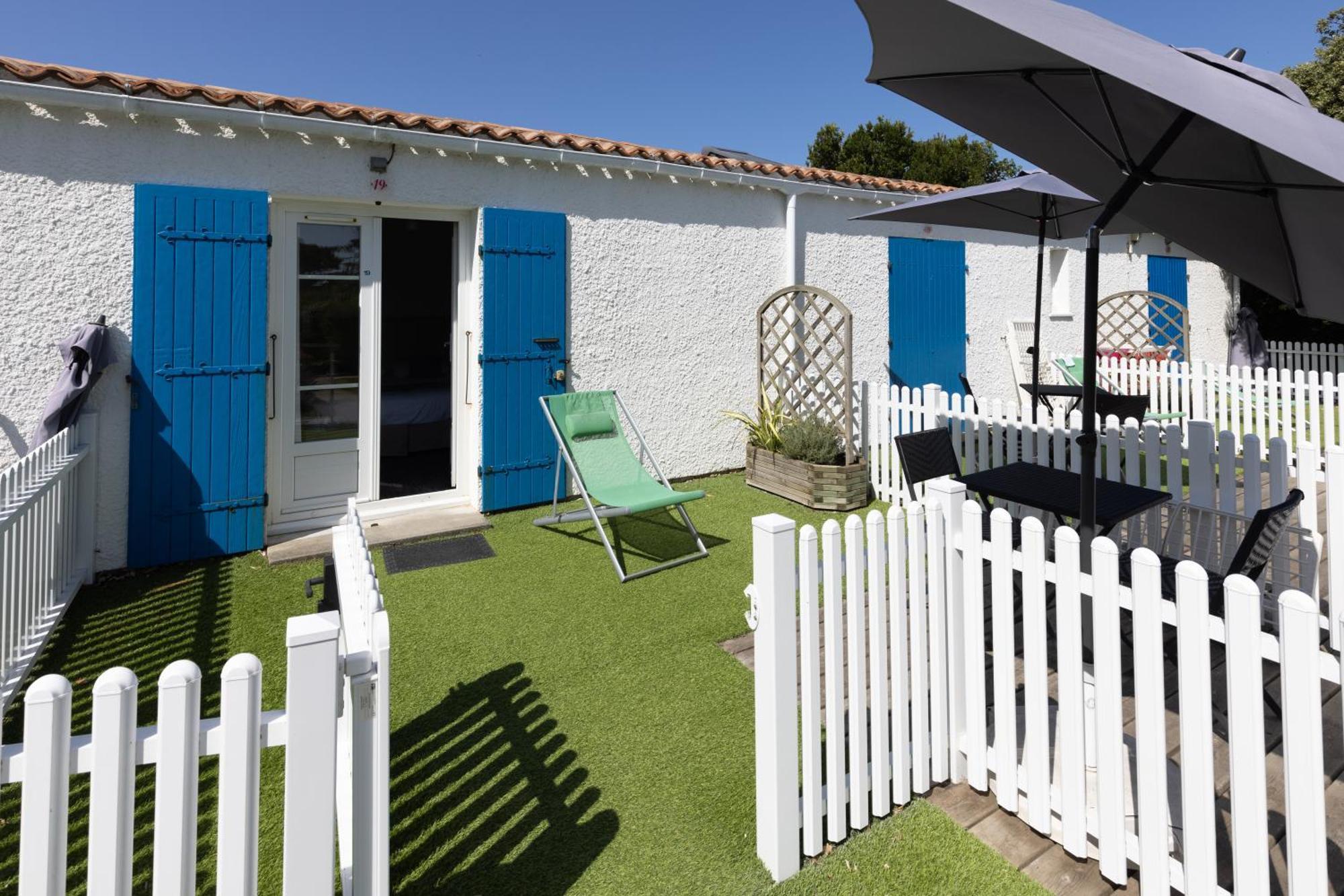 Logis Hôtel de la Plage La Cotinière Extérieur photo