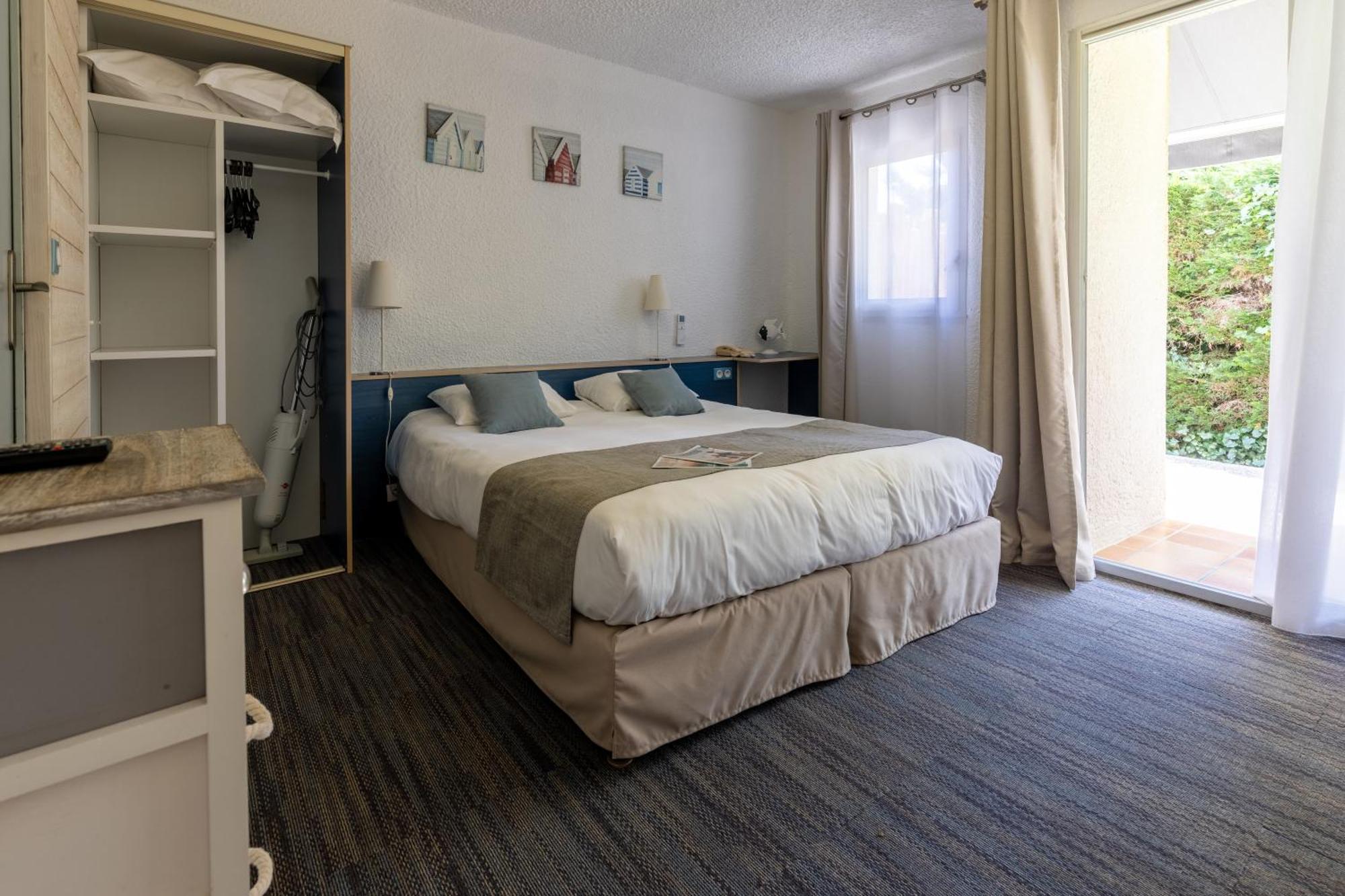 Logis Hôtel de la Plage La Cotinière Extérieur photo